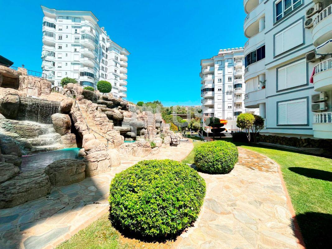 Меблированная квартира с 2 спальнями продается в Waterfall Resort