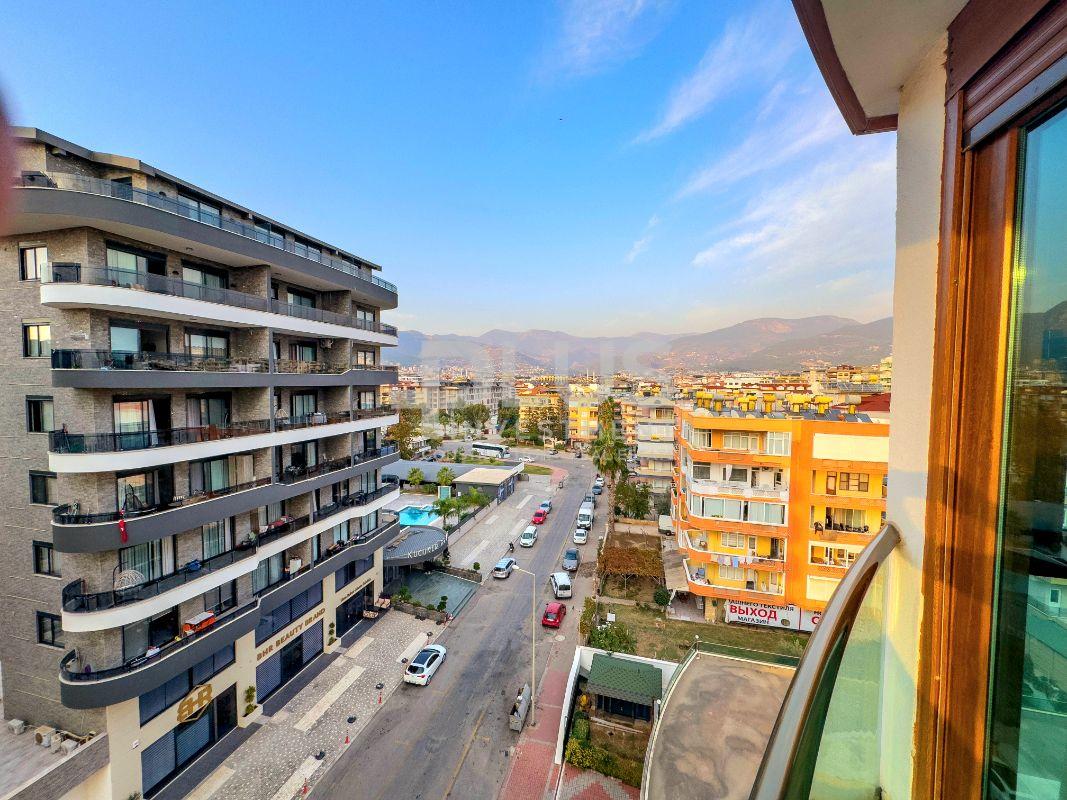 Продается меблированная квартира с 3 спальнями в жилом комплексе Küçüker Sea Side Residence