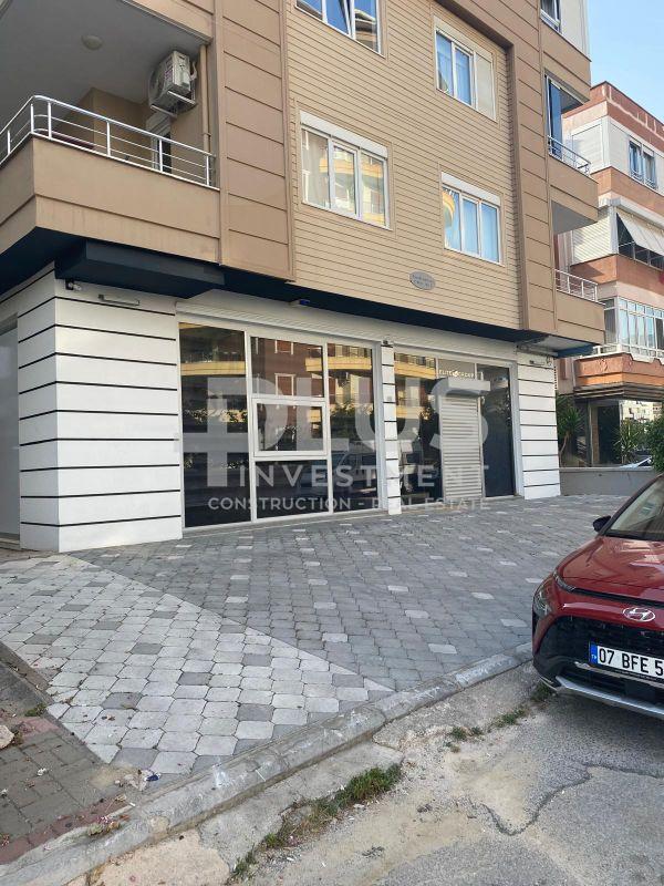 Просторный магазин на продажу в Клеопатре, в центре туристической зоны.