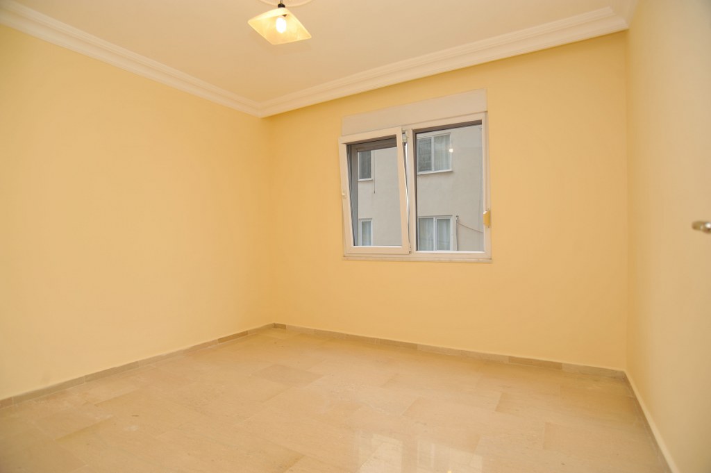 Three-room apartment in Mahmutlar at a great price