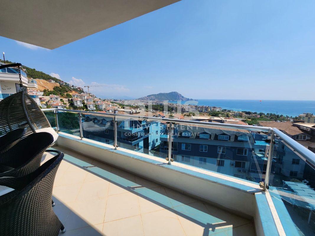 Двухуровневые апартаменты на продажу в жилом комплексе Cleopatra Blue Bay
