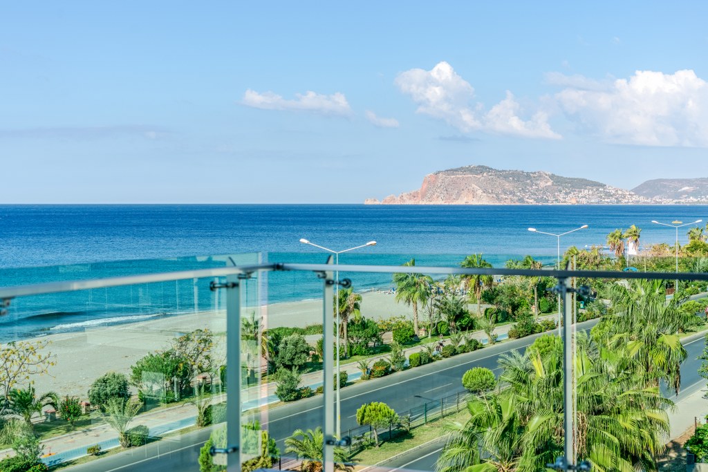 Luxury apartment for sale in Kestel Moda Marine
