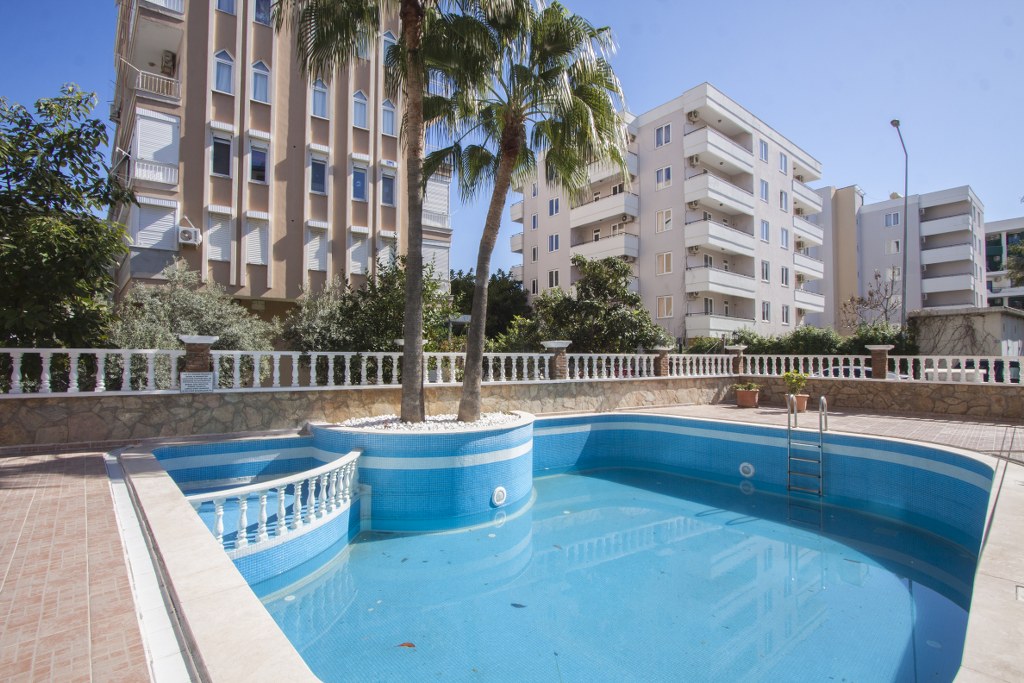 Apartment by the sea in Cleopatra