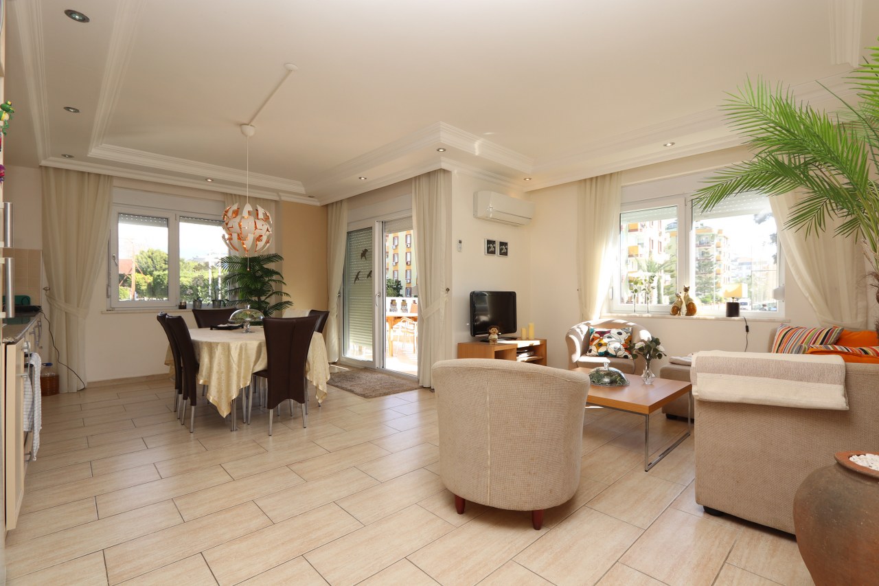 Furnished apartment in Oba 'Uygun Park 2' near the sea