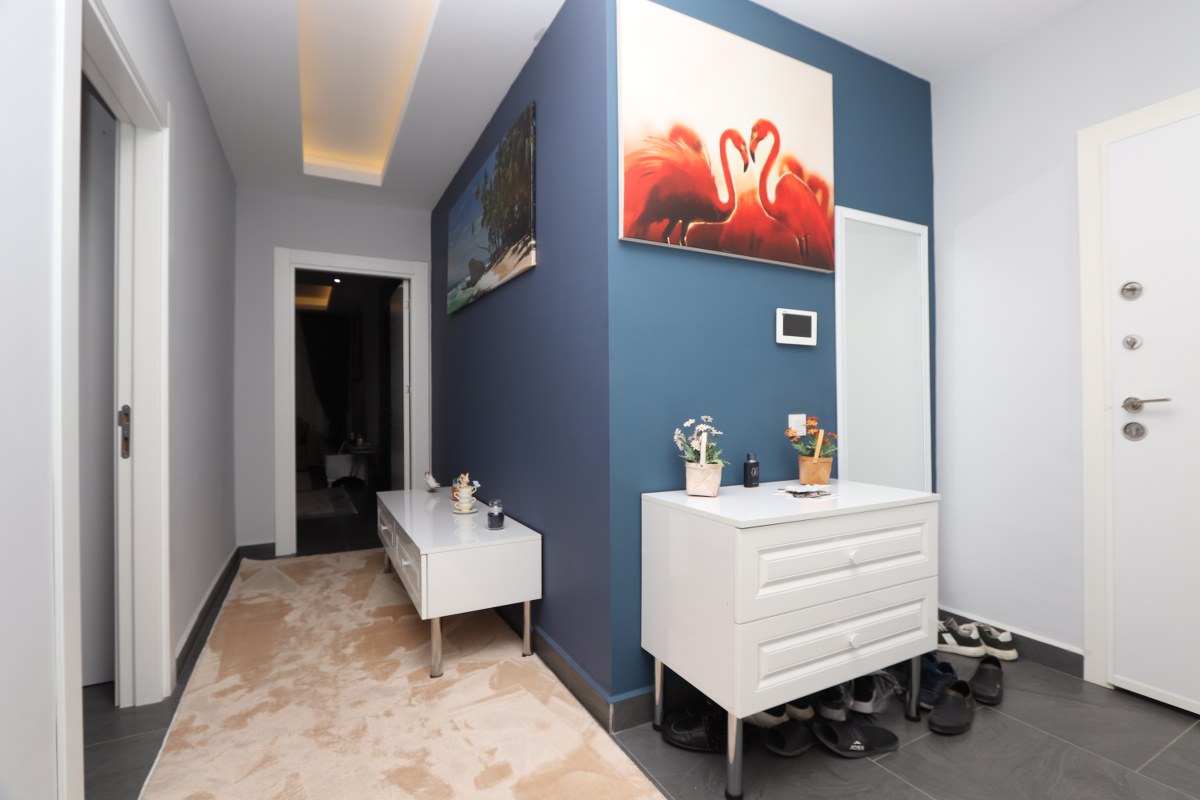 Furnished apartment 2+1 in Mahmutlar area