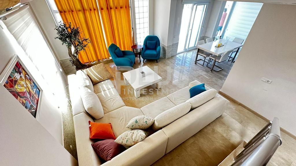 5-комнатная вилла на продажу в жилом комплексе Hillside Villas в Алании Тепе